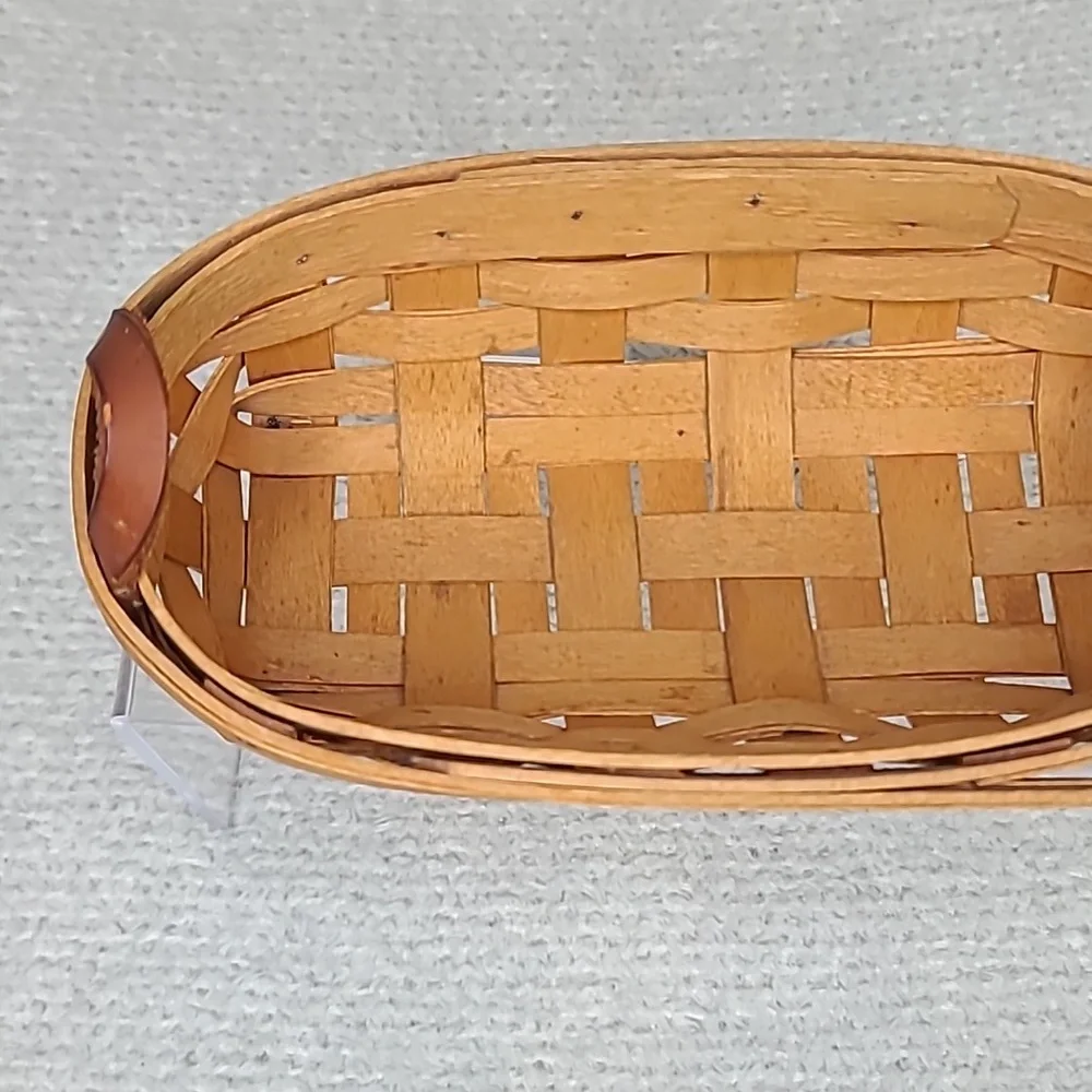 Longaberger Farmhouse Handmade Vintage '99 Classic Lavender Booking Basket 10138